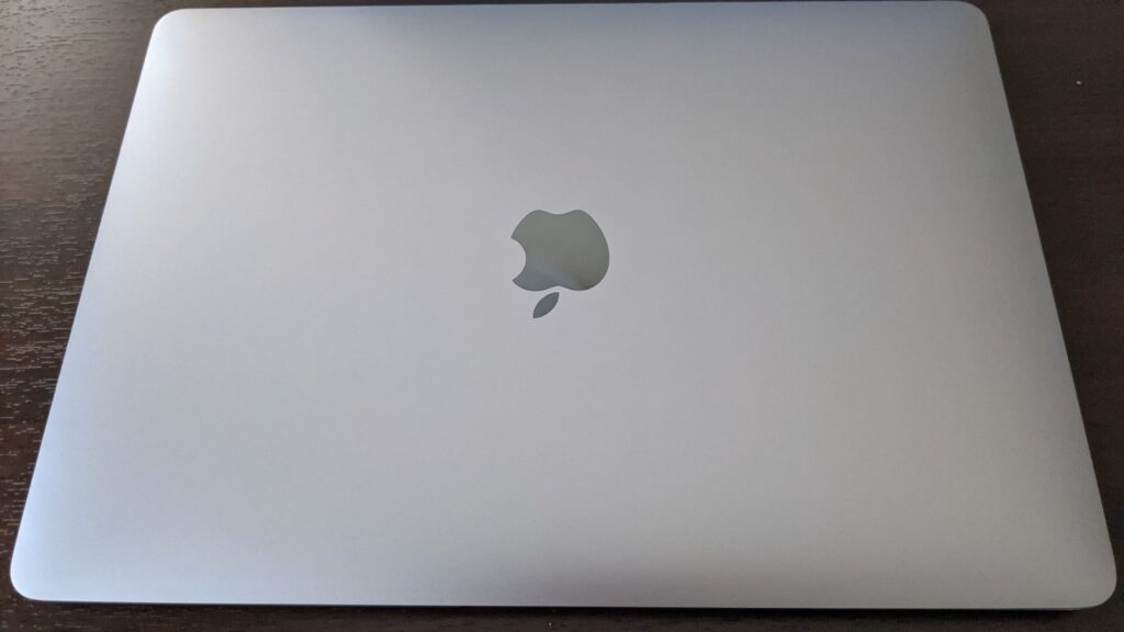 MacBook Air13.3(i5/Retina/シルバー)整備済製品未開封品